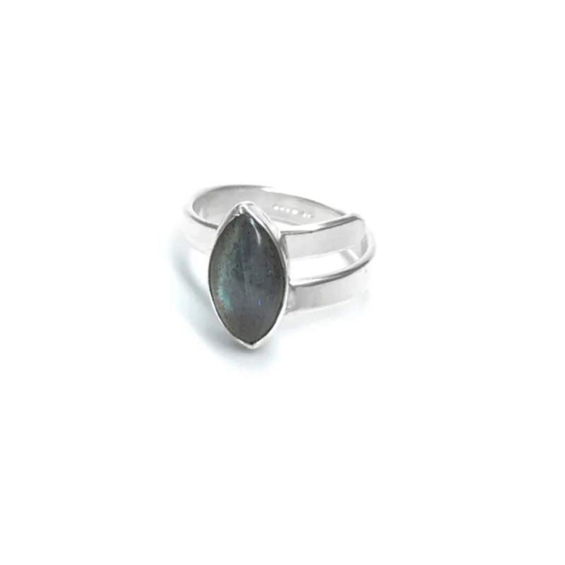 Sterling silver and 14x7mm Labradorite ring